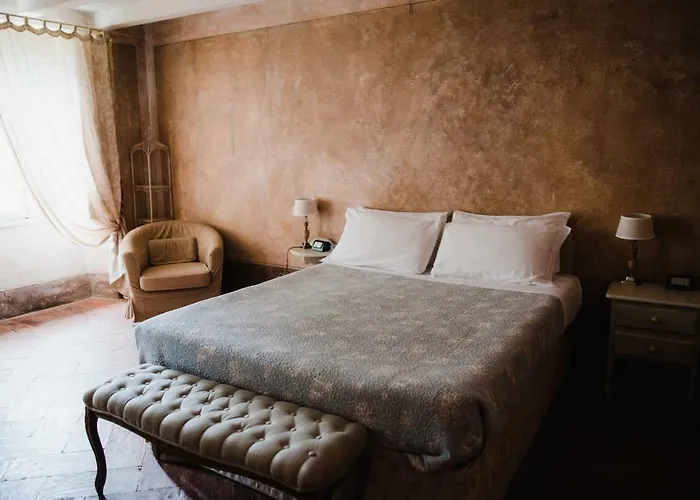 Regina Teodolinda Suites